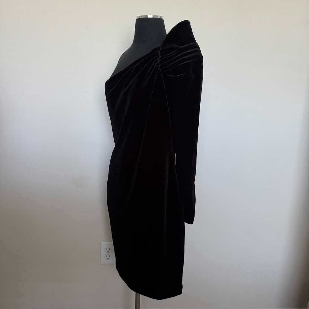 Ted Baker Black Velvet One Shoulder Bow Cocktail Mini Dress Size 4 - Picture 7 of 12